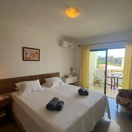Santa Eulalia Beach Διαμέρισμα Αλμπουφέιρα